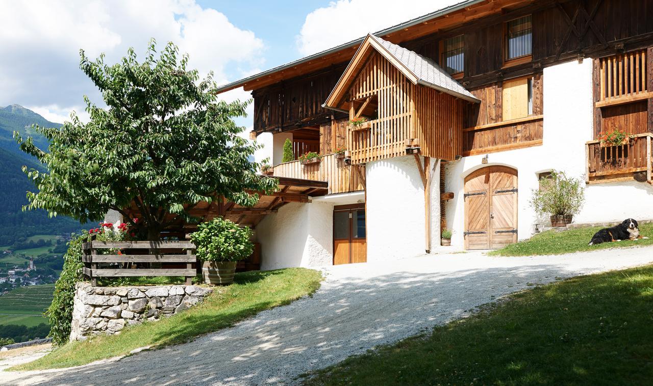 Strasserhof Tenuta-Weingut Vahrn Exterior foto